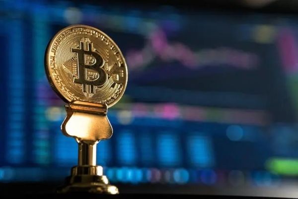 比特币区块链技术的安全挑战：共识算法的安全性分析与实践经验分享