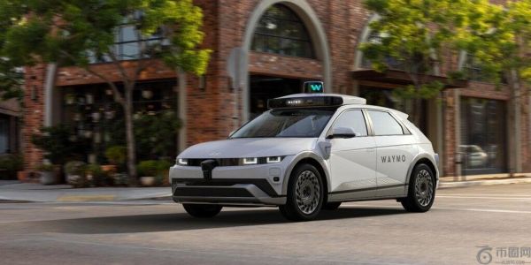 洛杉矶 ICE 抗议活动中 Waymo 自动驾驶汽车遭焚烧