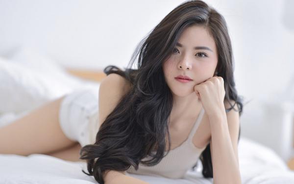 《逃婚北大荒，锦鲤医妻被军少宠翻了！》小说章节在线试读 林晓月霍云起小说阅读