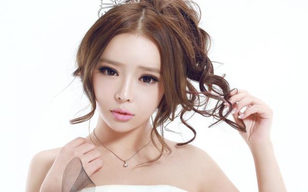 掉马后,厉少他跪下求复合章节目录 白月兮厉封爵全文阅读