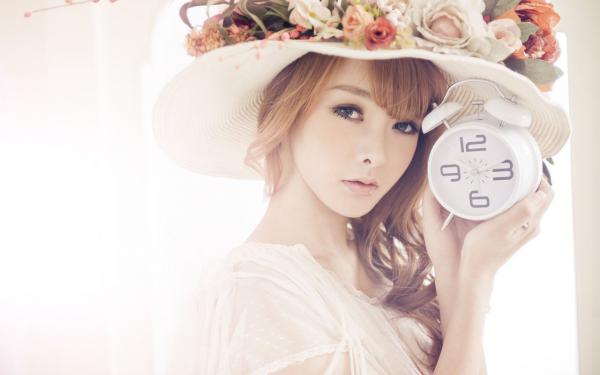 《掌门觉醒后，抡着板砖把天命男主拍飞了》小说全文免费试读 叶天季沧澜白浅浅小说阅读